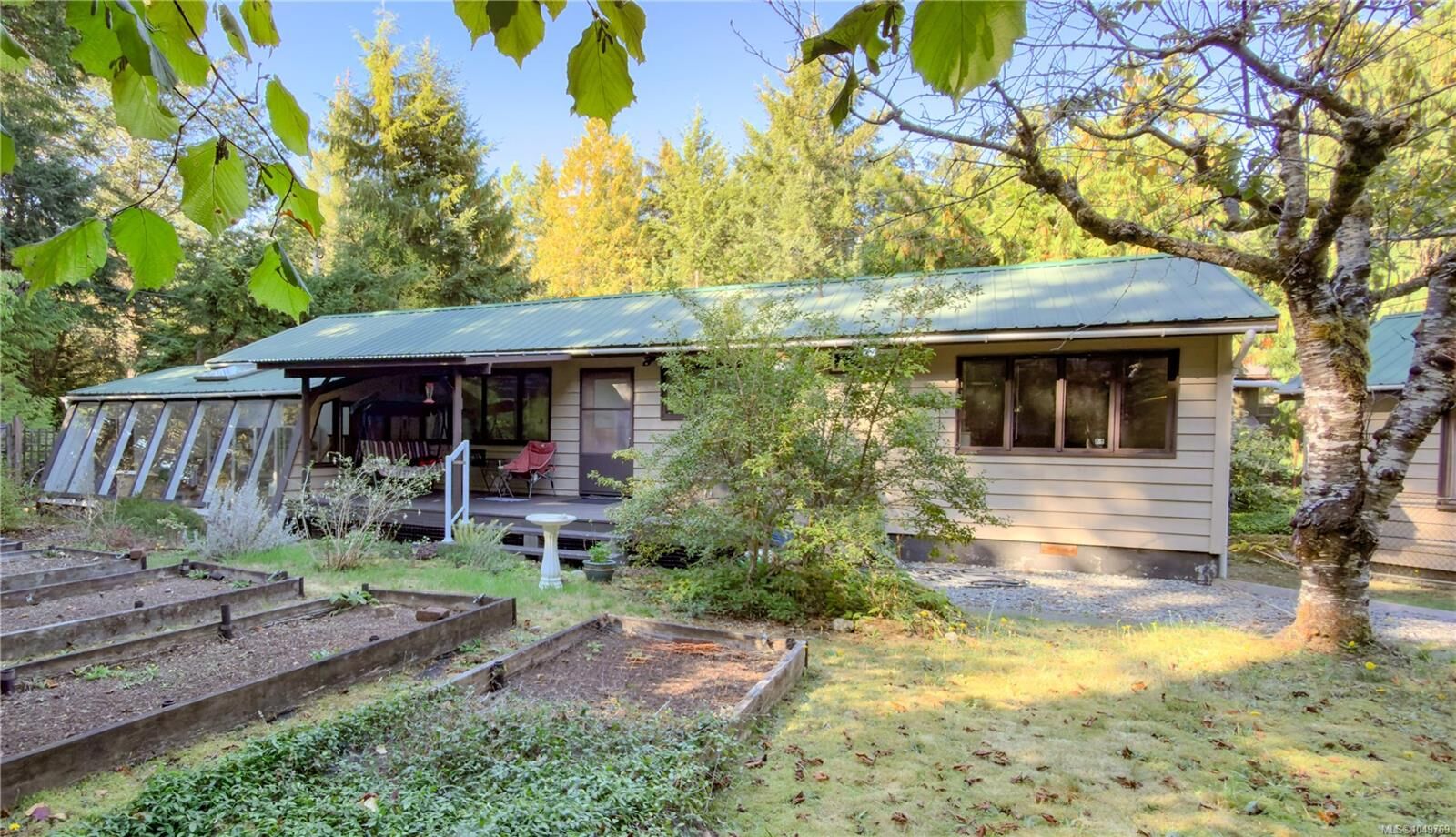 Property Photo: 180 Gabriola Cres BC V0R 1X1