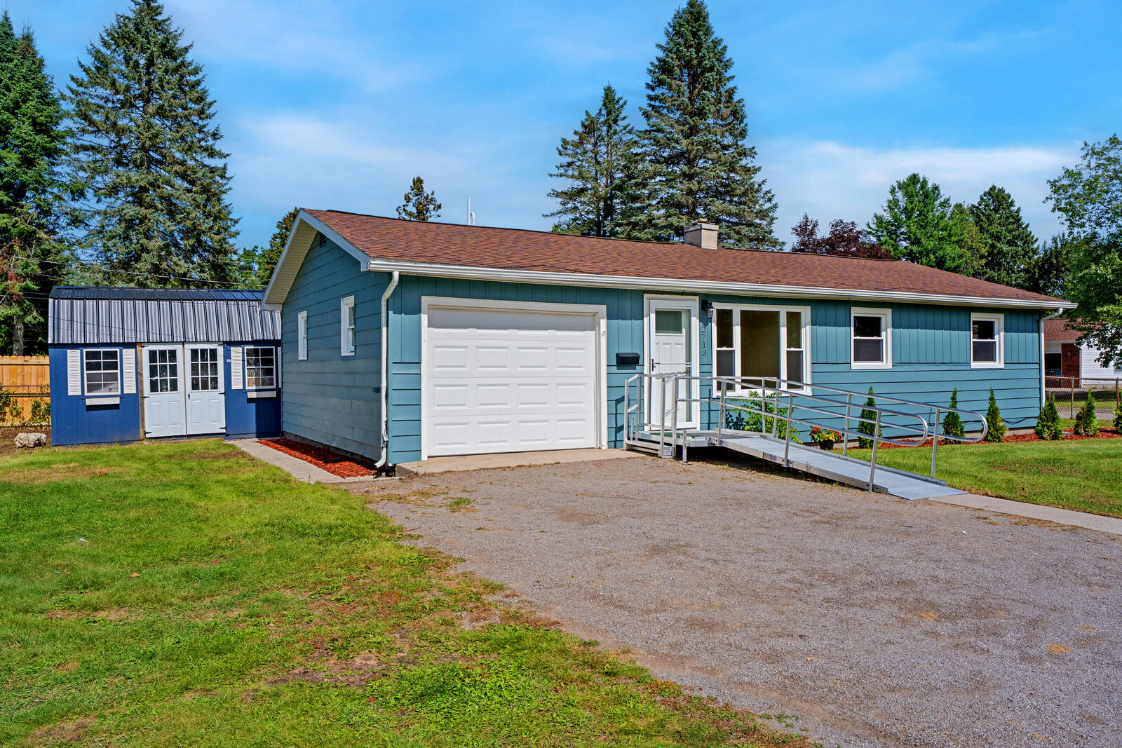 Property Photo:  2713 South Fifth Avenue  MI 49707 