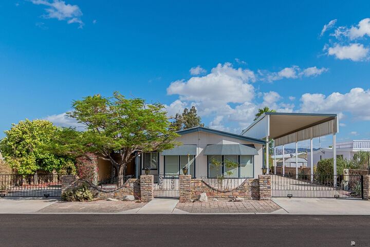 Property Photo: 13262 E 50 St AZ 85367