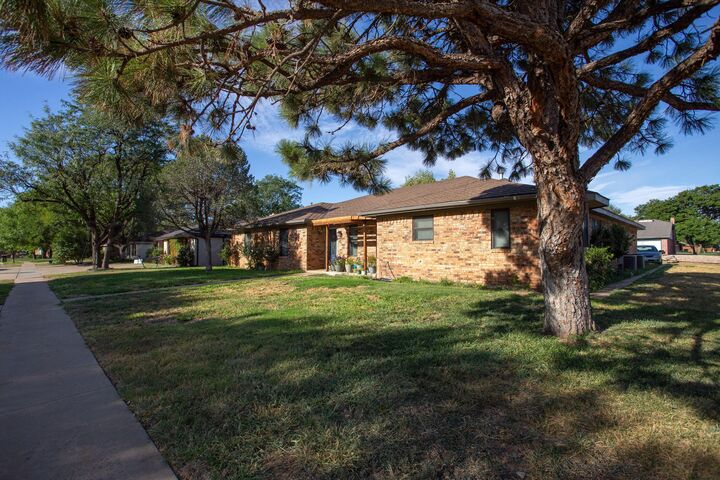 Property Photo:  4000 Oakhurst Drive  TX 79109-5024 