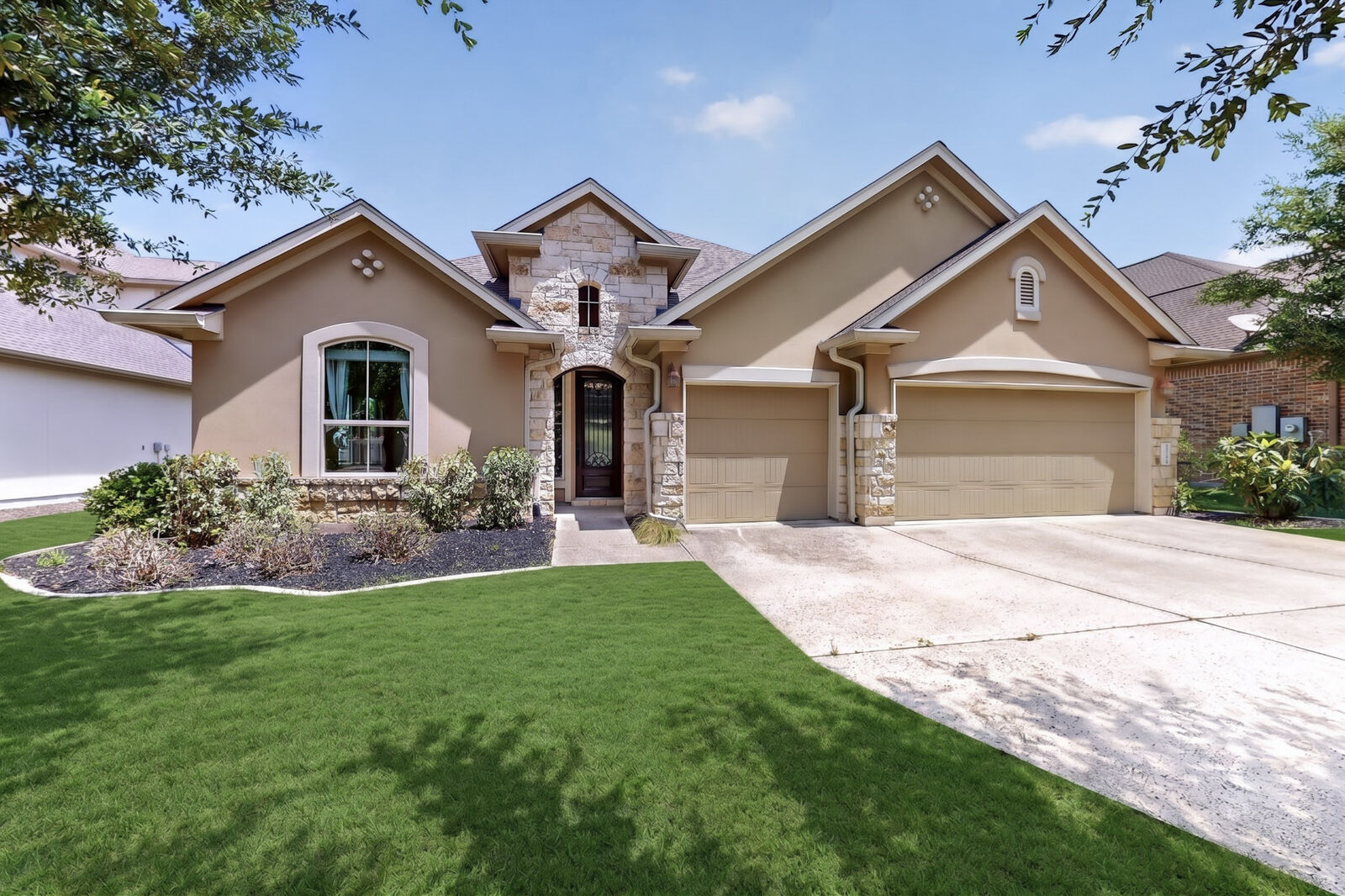 Property Photo:  4804 Taurus Walk  TX 78738 