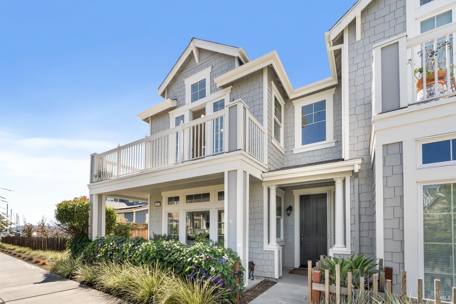 Property Photo:  11 Bayharbor Way  CA 94901 