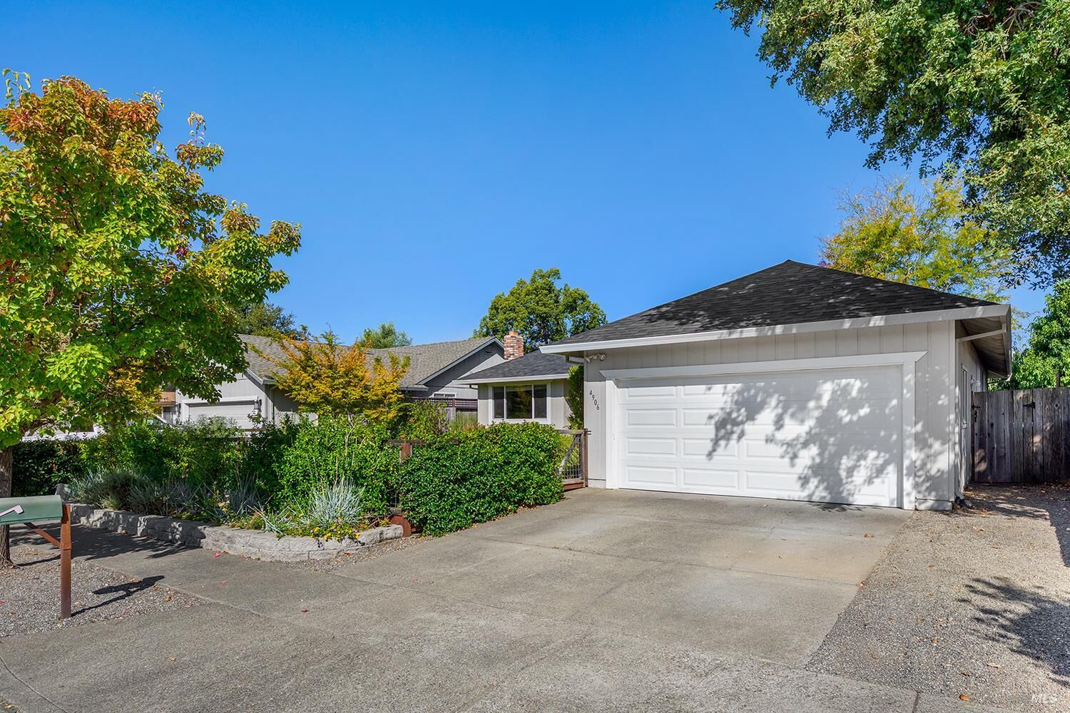 Property Photo: 4906 Everglade Drive CA 95409