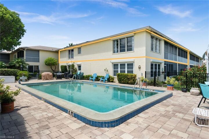 Property Photo:  1345 SE 40th Ter 2E  FL 33904 