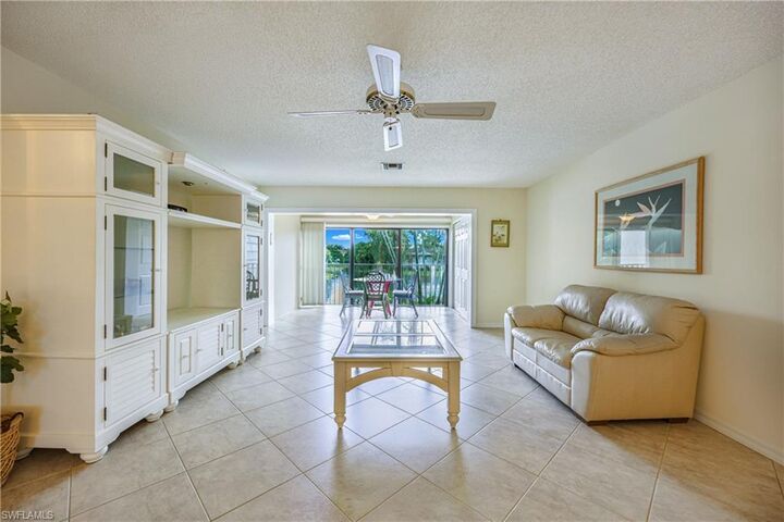 Property Photo:  1668 Spoonbill Ln B  FL 34105 