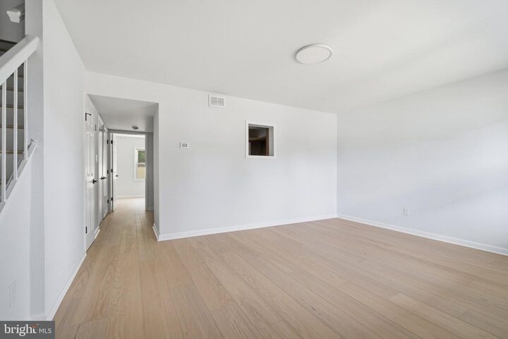 Property Photo:  51 Memphis Court  NJ 08081 