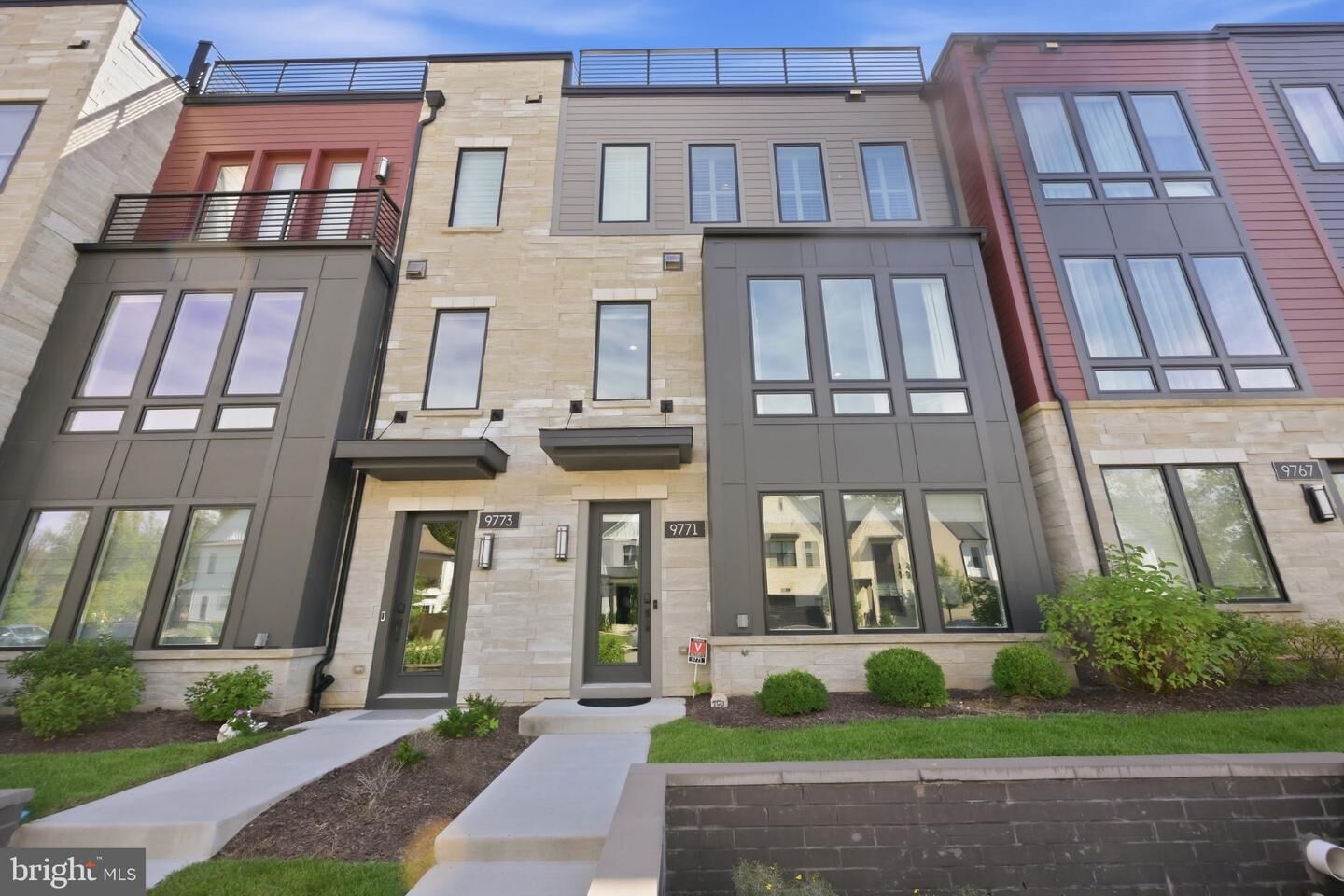 Property Photo: 9771 Sanvitalia Street MD 20817