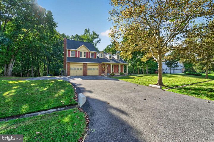 Property Photo: 7407 Lake Glen MD 20769