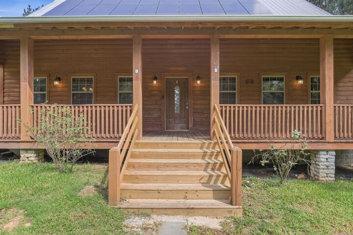 Property Photo: 18500 Vimy Ridge Road AR 72002