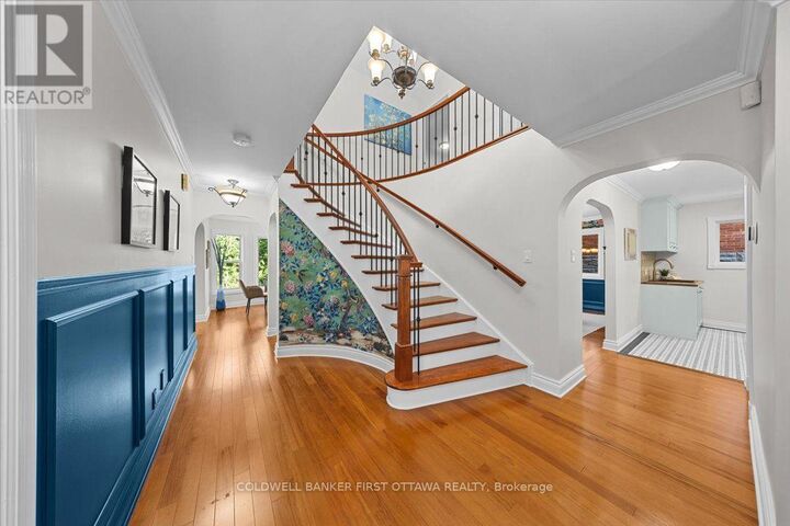 Property Photo:  331 Fairmont Avenue  ON K1Y 1Y6 