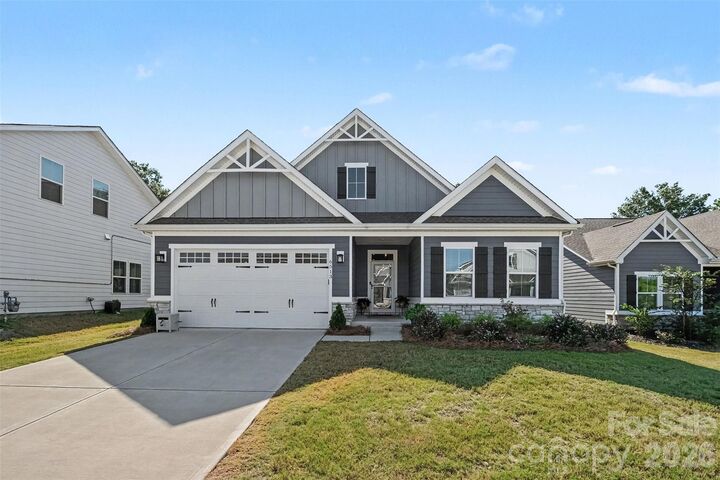 Property Photo: 6513 Cumberland Drive NC 28075