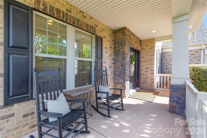 Property Photo:  18510 Clavemorr Castle Court  NC 28277 