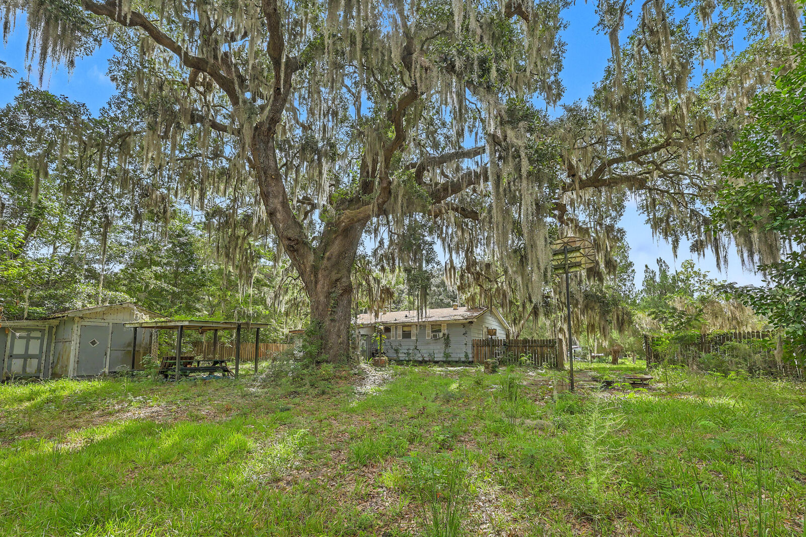 Property Photo: 4678 Maybank Highway SC 29487