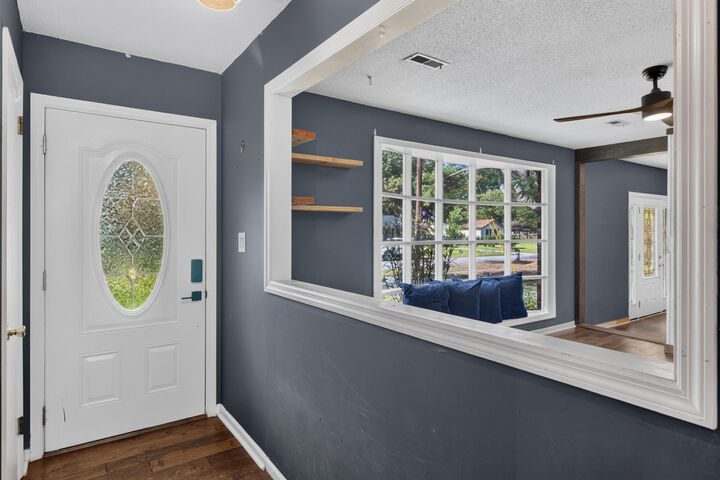 Property Photo: 7730 Ovaldale Drive SC 29418