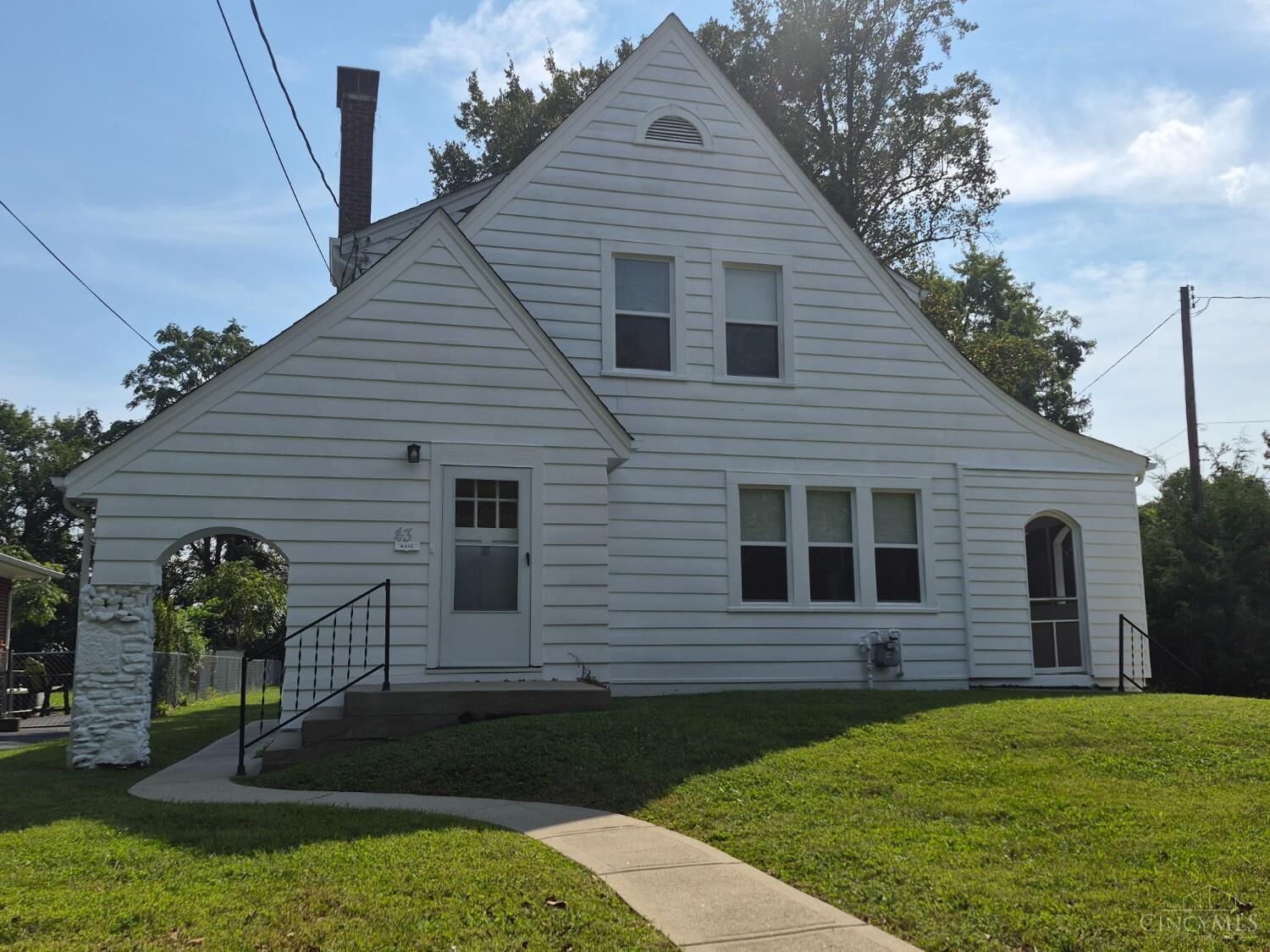 Property Photo: 43 Chestnut Avenue OH 45215