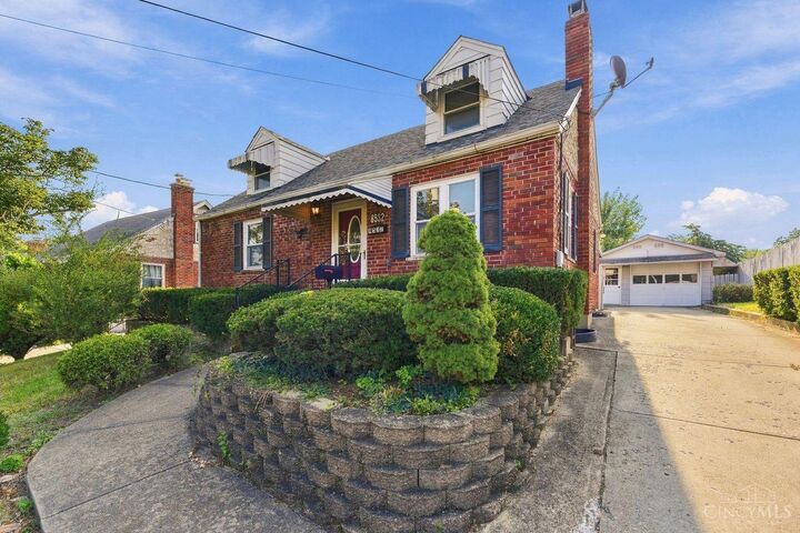 Property Photo: 8532 Darnell Avenue OH 45236