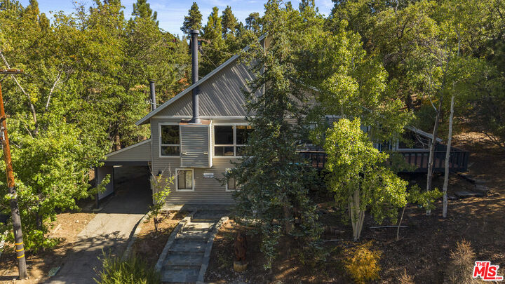 Property Photo:  1011 Colusa Way  CA 92315 