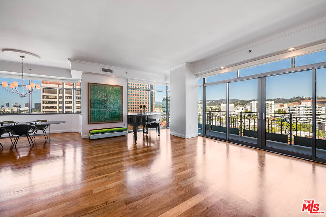 Property Photo:  10800 Wilshire Blvd, Unit 1101  CA 90024 