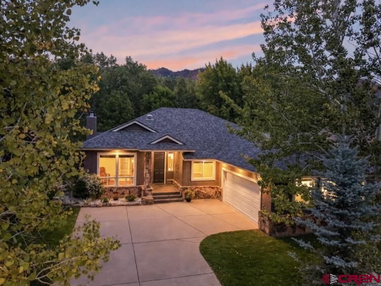 Property Photo: 26 Inverness Place CO 81301