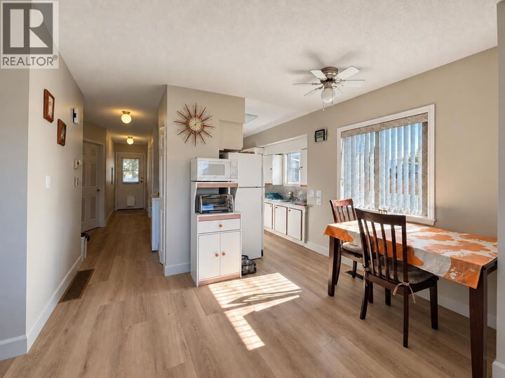 Property Photo: 2226 Poulton Avenue BC V0J 0B5