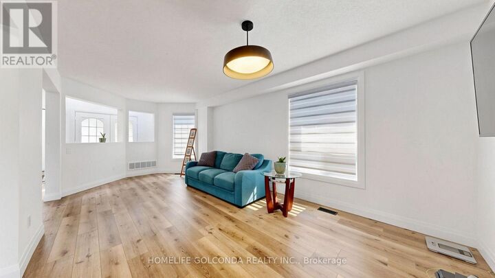 Property Photo: 1304 Vincent Crescent ON L9S 1Z8