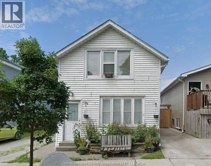 Property Photo:  294 Seymour St  ON N9V 2B8 