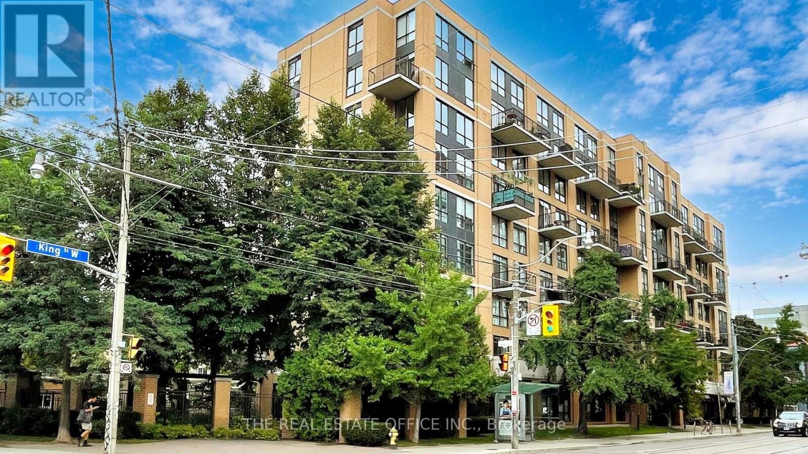 Property Photo:  800 King Street West 405  ON M5V 1N6 