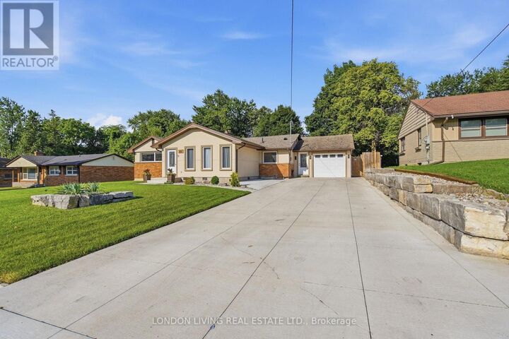 Property Photo:  470 Coombs Avenue  ON N6G 1J7 