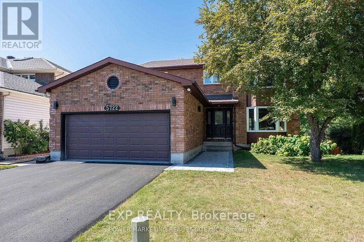 Property Photo: 5722 Kemplane Court ON K1W 1B8