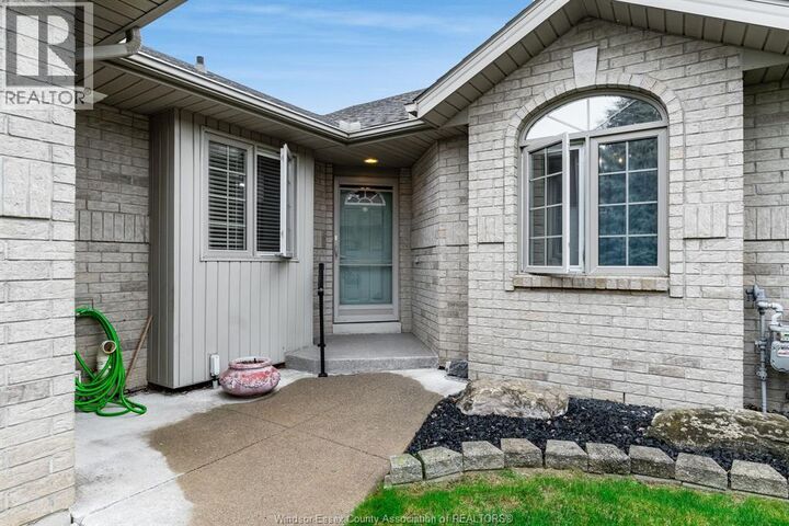 Property Photo:  13 Leonard Dr  ON N9Y 4G4 
