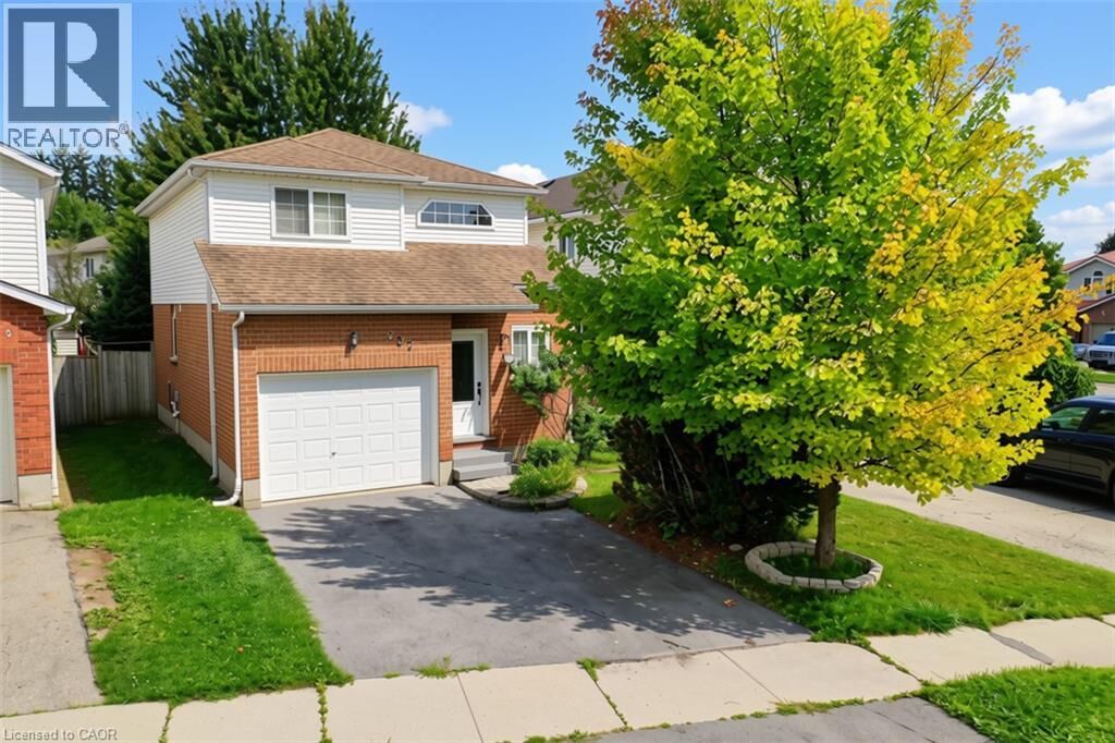 Property Photo:  237 Grey Fox Drive  ON N2E 3N7 