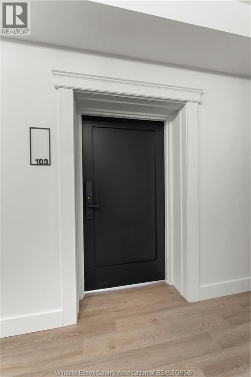 Property Photo:  247 Brock Street 103  ON N9V 2H4 