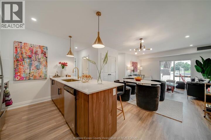 Property Photo:  11957 Tecumseh Road East 101  ON N8R 1L0 