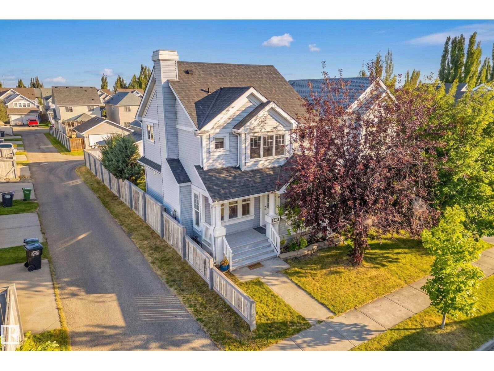 Property Photo:  1530 76 St SW  AB T6X 1M3 