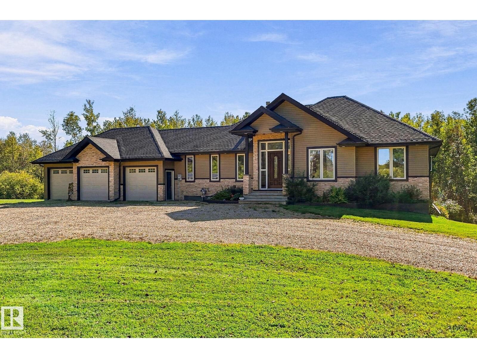 Property Photo:  186 50072 Rge Rd 205  AB T0B 2M1 