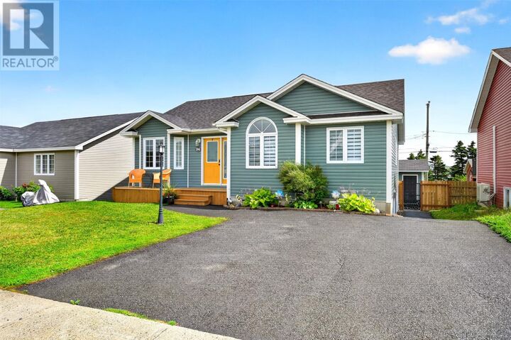 Property Photo:  86 Hollyberry Drive  NL A1L 0C1 