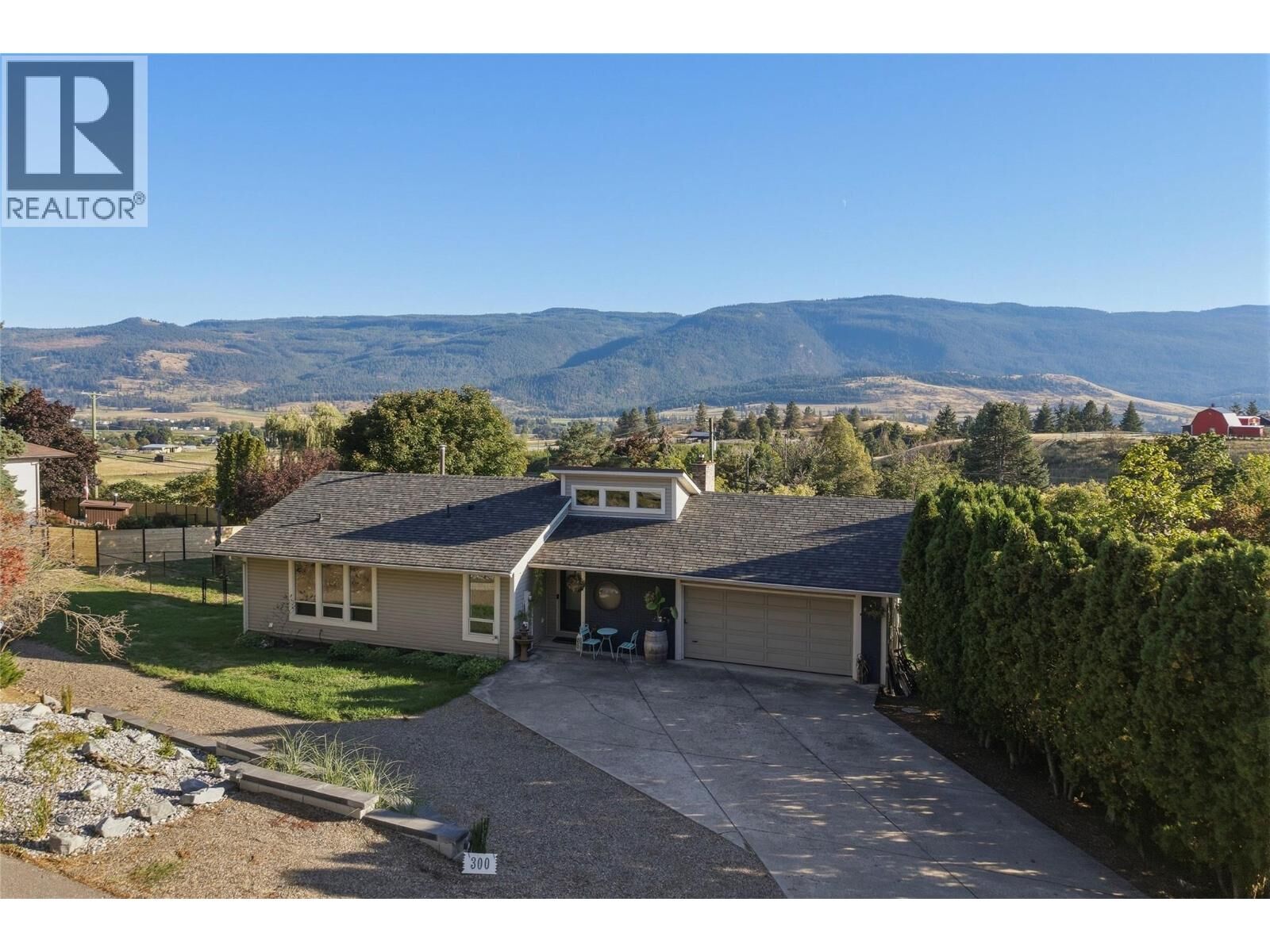 Property Photo:  300 Scenic Drive  BC V1B 2X3 