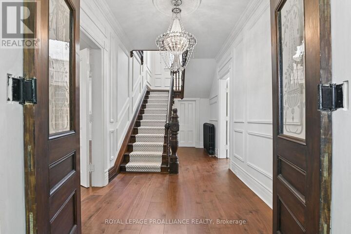 Property Photo:  21 Pine Street  ON K6V 1E9 