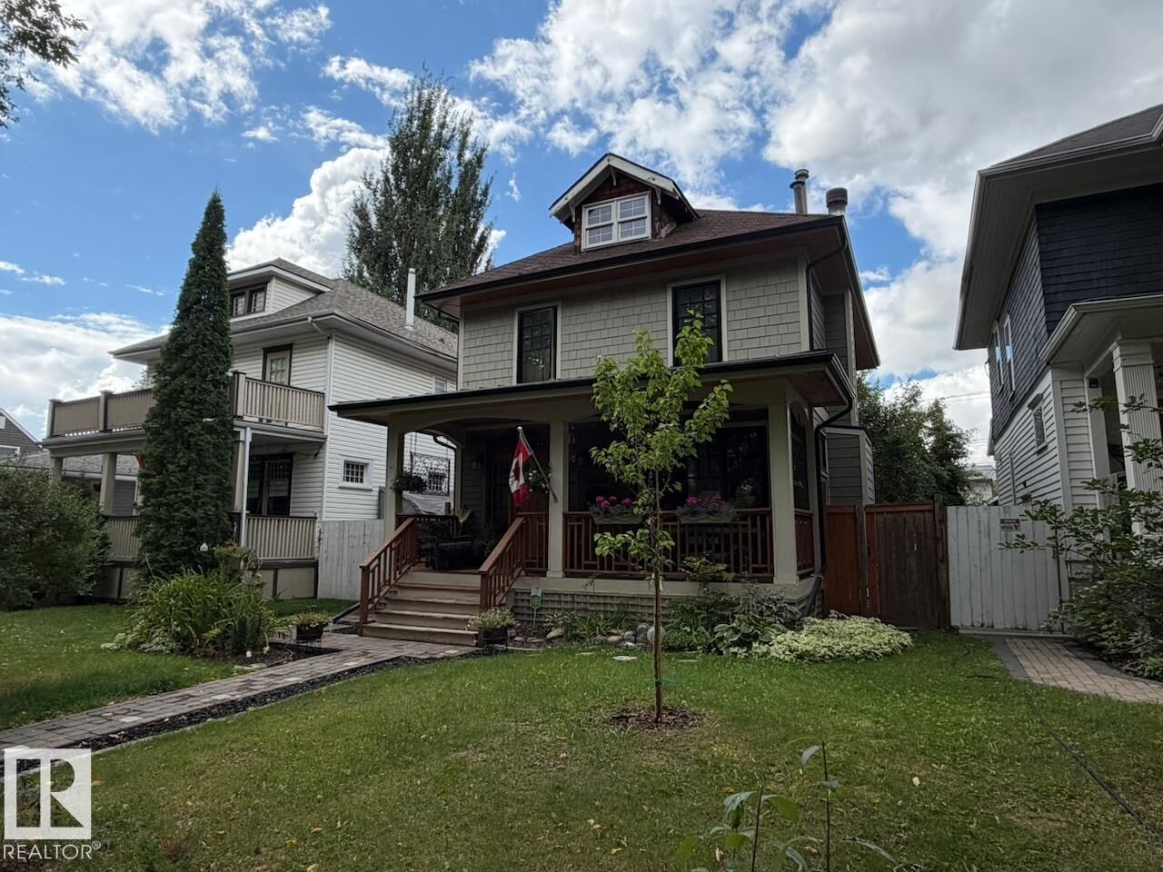 Property Photo: 10994 126 St NW AB T5M 0P5