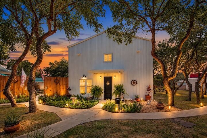 Property Photo: 1324 N Verne Street TX 78382