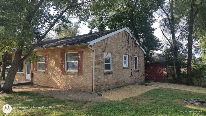 Property Photo:  2800 Winwood Avenue  OH 45439 
