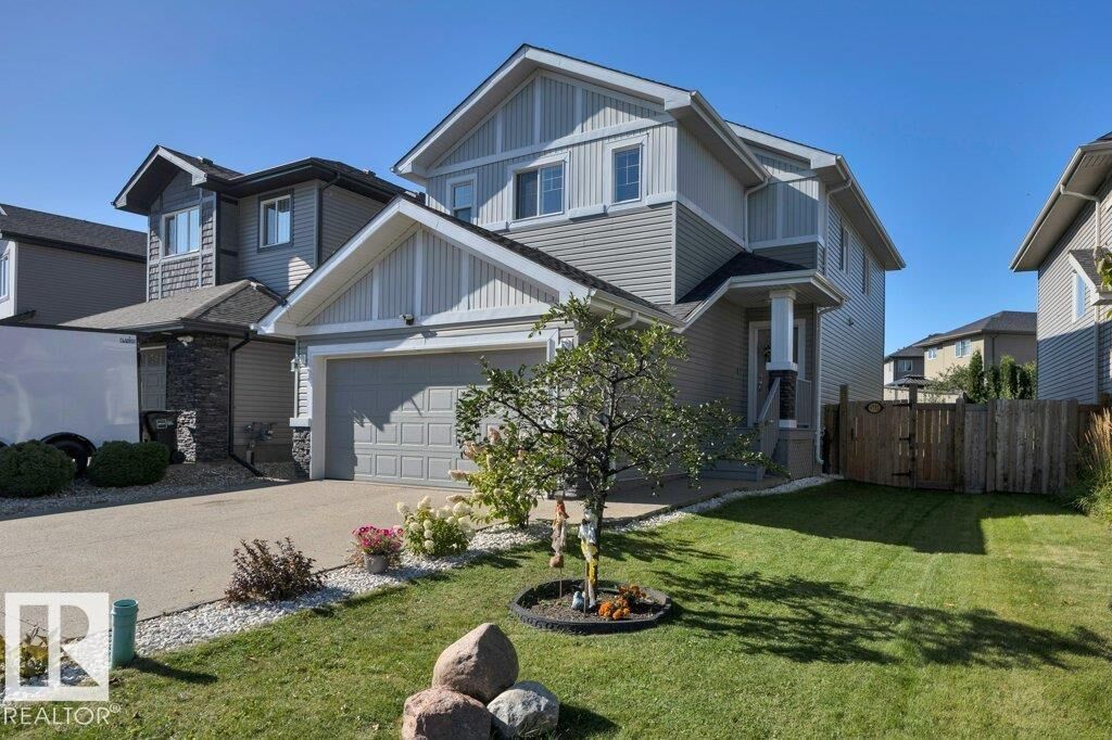 Property Photo:  9732 205 Street NW  AB T5T 4V7 