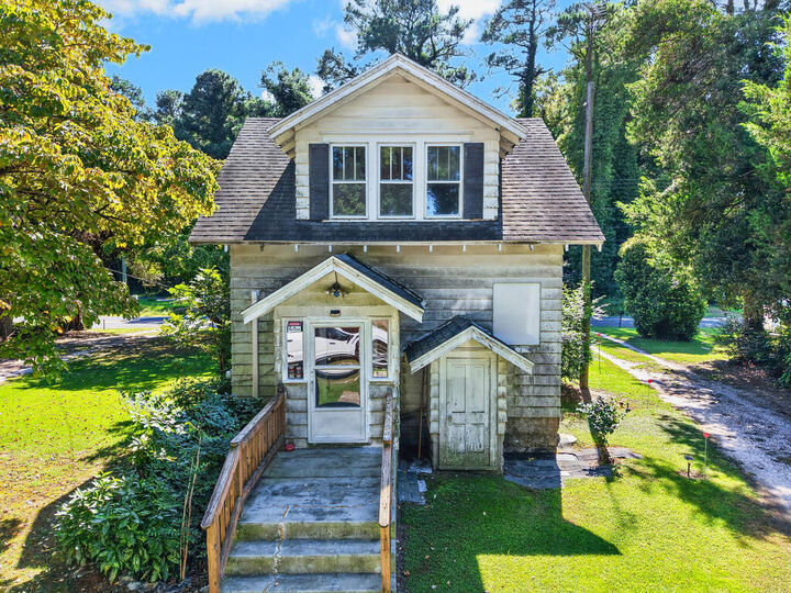 Property Photo:  16472 Metompkin Rd  VA 23308 