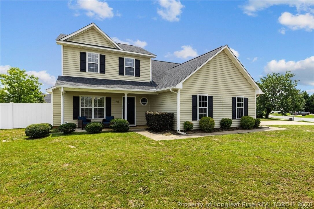 Property Photo: 1921 Yellowbrick Road NC 28314