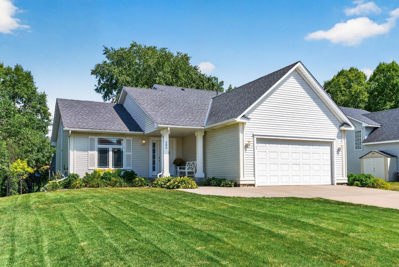 Property Photo:  282 Cherry Hill Trail  MN 55340 