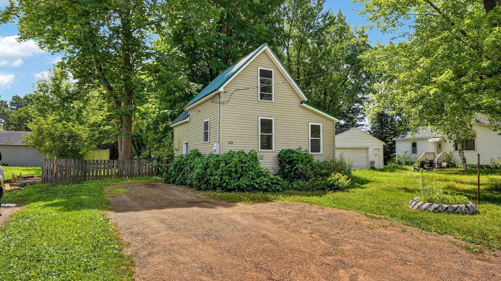 Property Photo: 204 Noble Street MN 55037