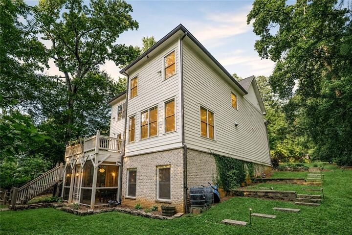 Property Photo: 1026 McConnell Drive GA 30033