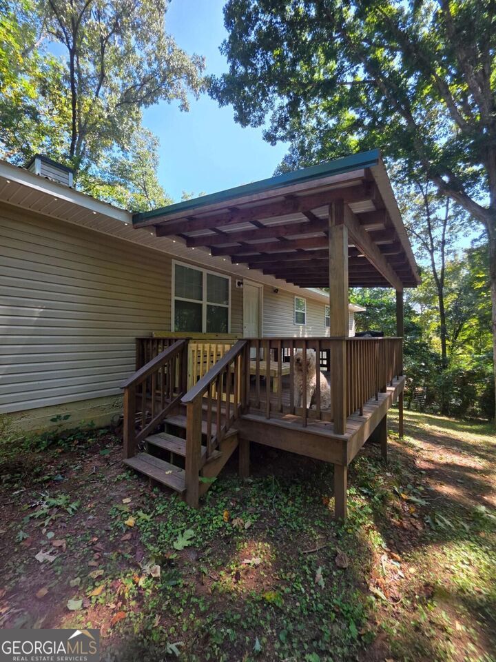 Property Photo: 105 Heatherbrook Drive GA 30240