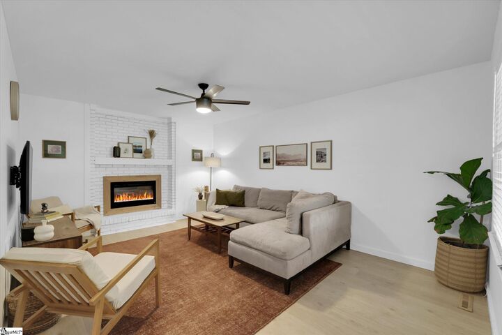 Property Photo: 123 Mountain Chase Drive SC 29687