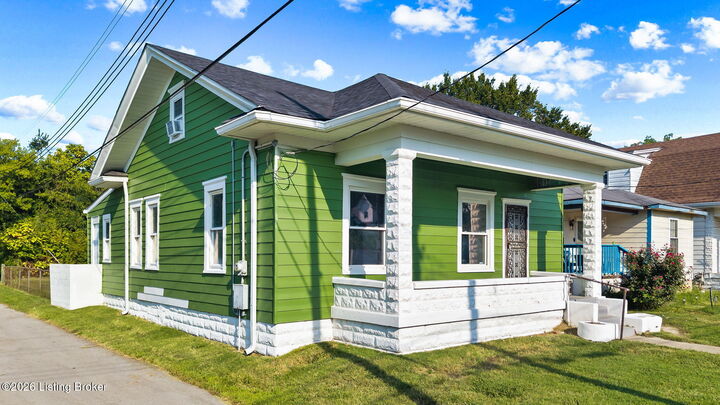 Property Photo: 1346 S 32nd St KY 40211